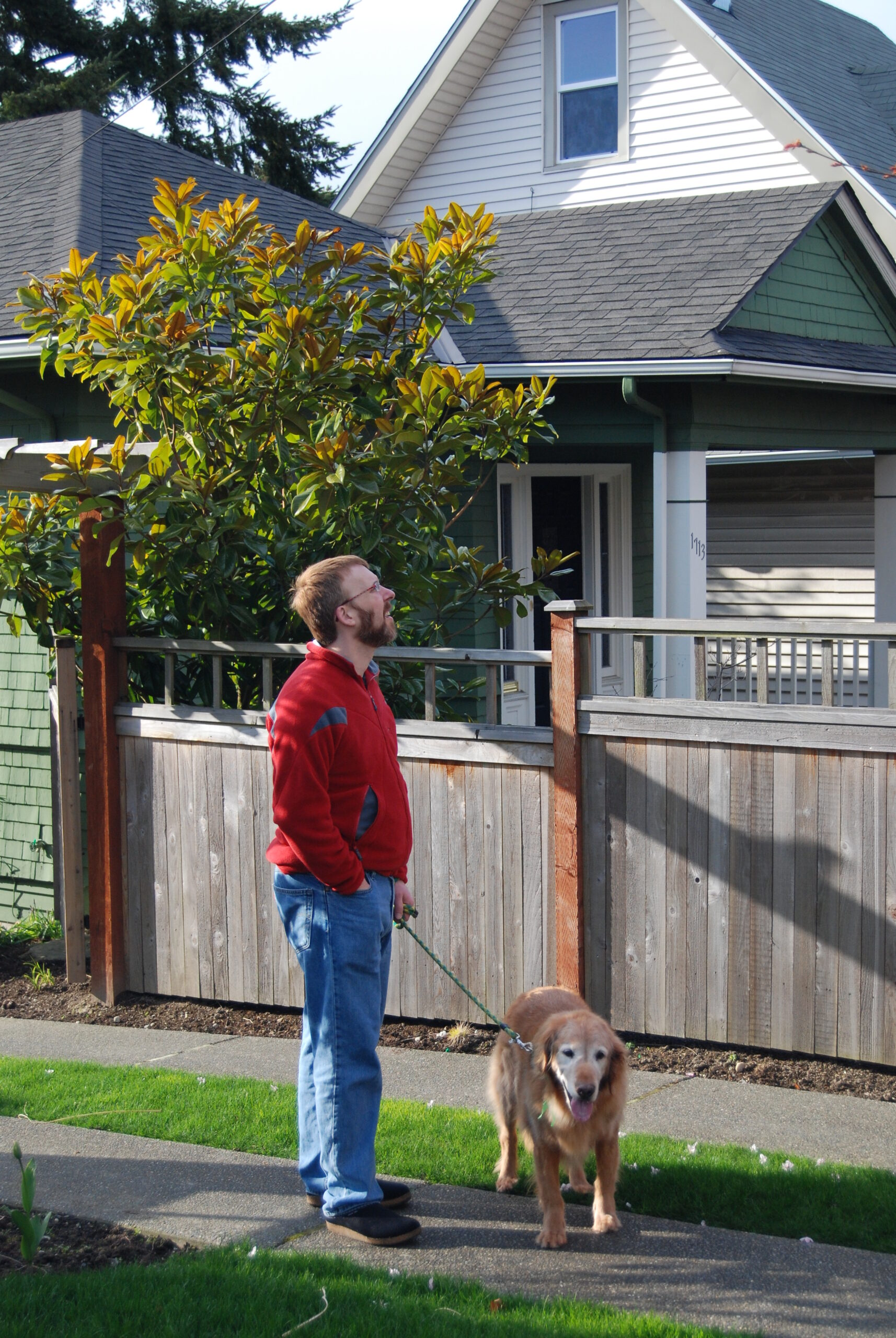 Figure walking on horizon